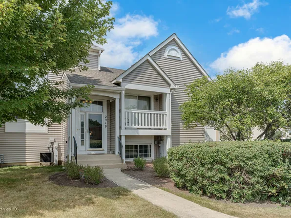 2919 Shelly Ln, Aurora, IL 60504