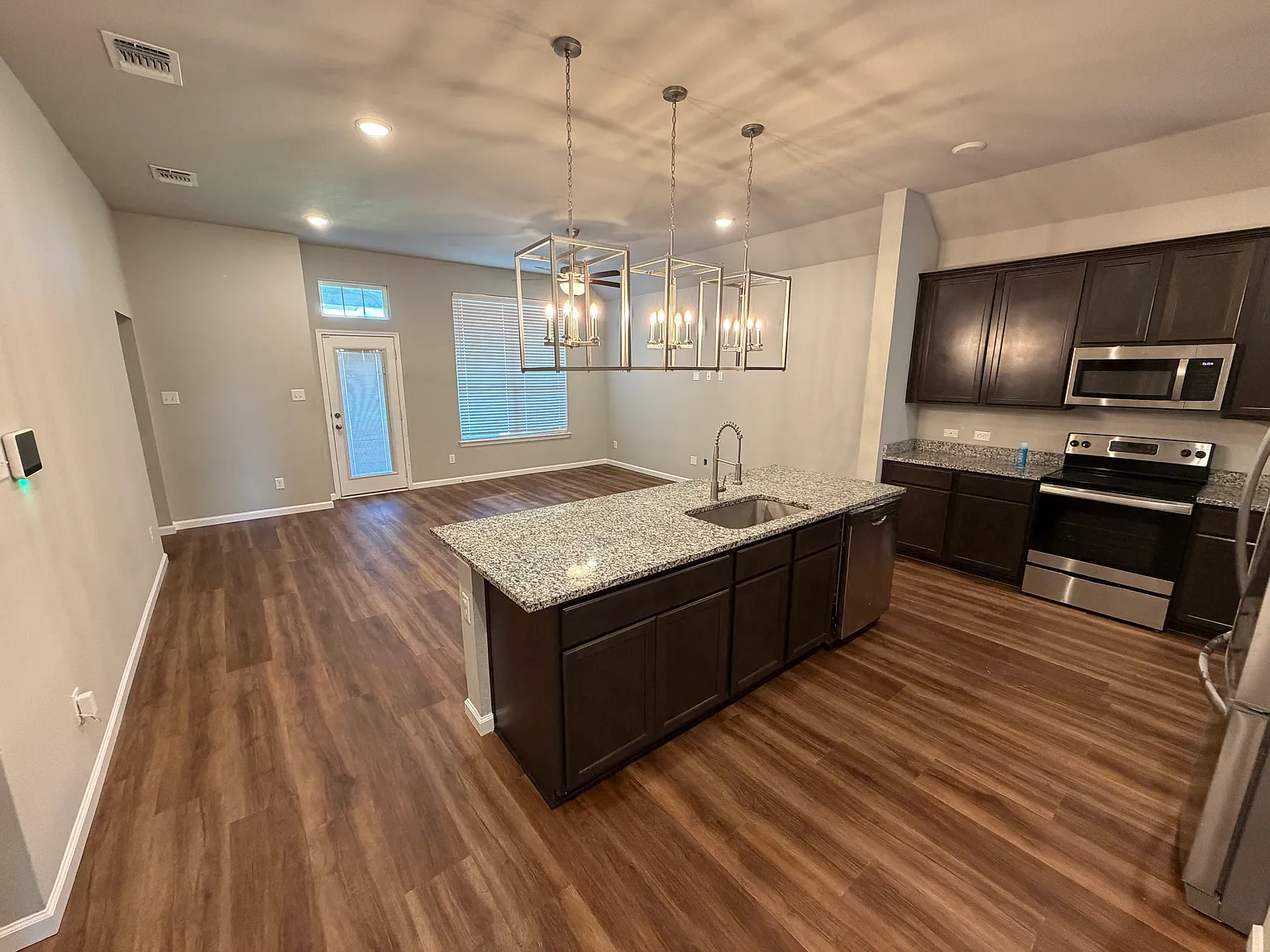 1938 Bayou Wood Ln — Photo 3