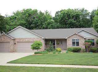 2320 Chesapeake Lndg, Springfield, IL 62712