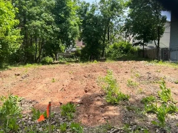 58 N 15Th St, East Orange City, NJ 07017