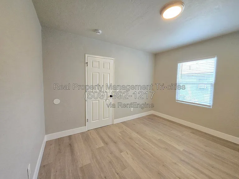 1311 W Shoshone St #A — Photo 11