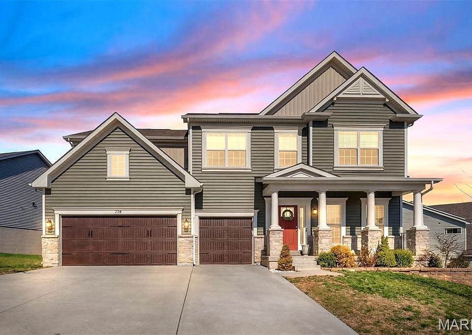 1st image of 228 Carlton Point Dr