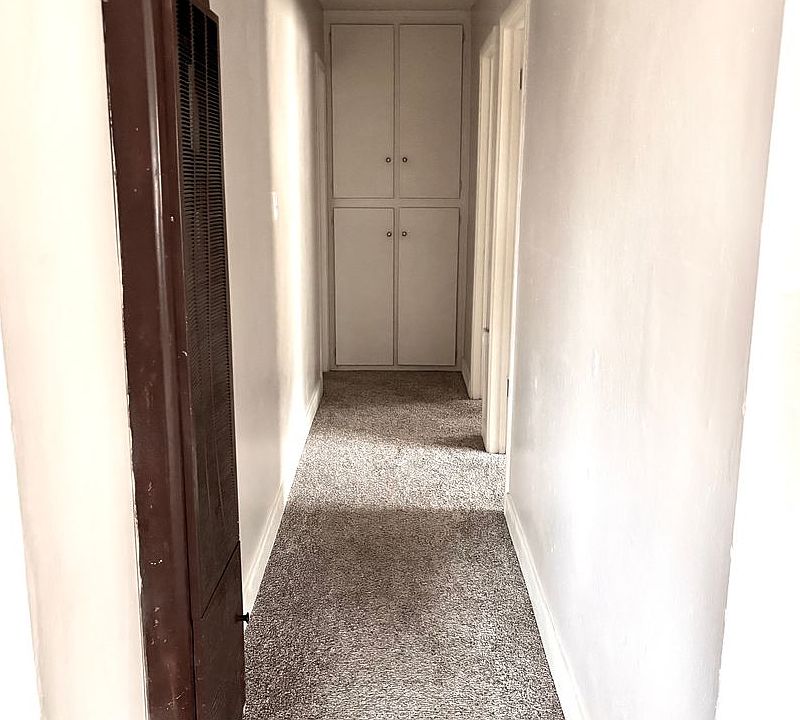 Building Photo 5