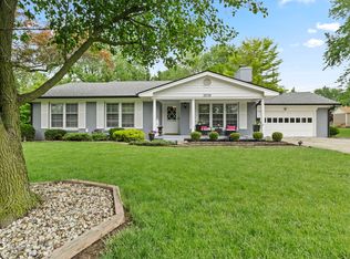 3038 Santiago Dr, Greenwood, IN 46143