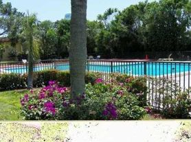 733 SE 1st Way, Deerfield Beach, FL