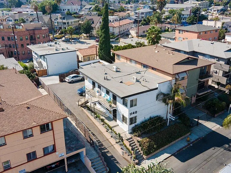 1140 Sunvue Pl — Photo 17