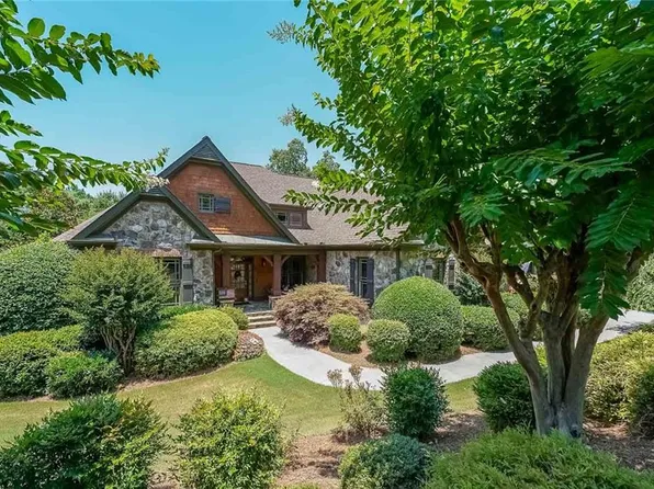 3128 Hidden Falls Dr, Buford, GA 30519