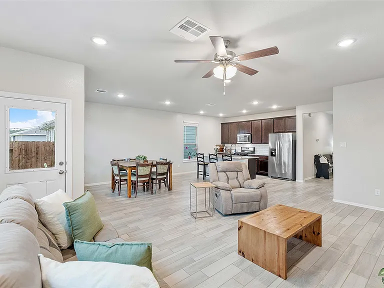 24714 Crimson Pine Dr — Photo 22