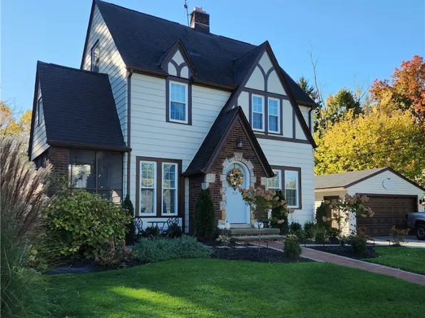 523 Lindbergh Blvd, Berea, OH 44017