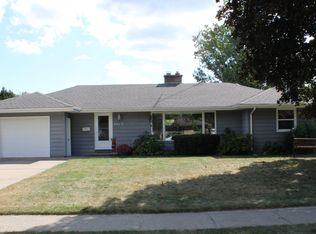 3413 Grace Rd, Kalamazoo, MI 49006