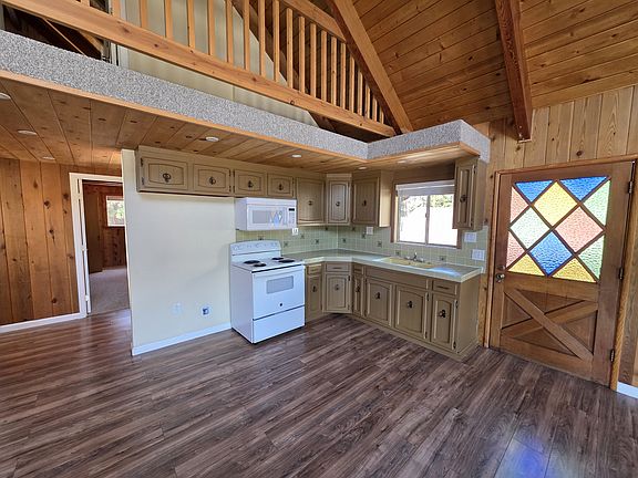 2nd image of 54220 Pine Crest Ave #D