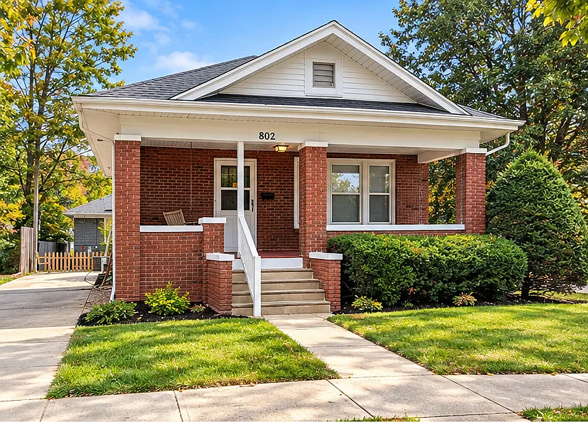 802 W Daniel St