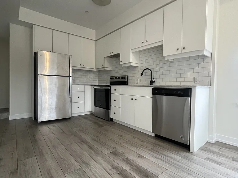 255 Northfield Dr E #314 — Photo 4