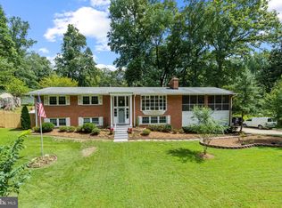 9126 Santayana Dr, Fairfax, VA 22031