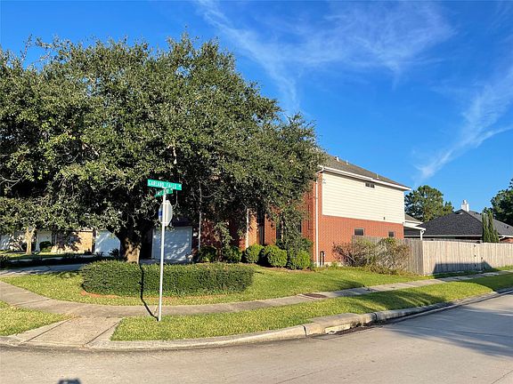 3rd image of 12006 Piney Bend Dr