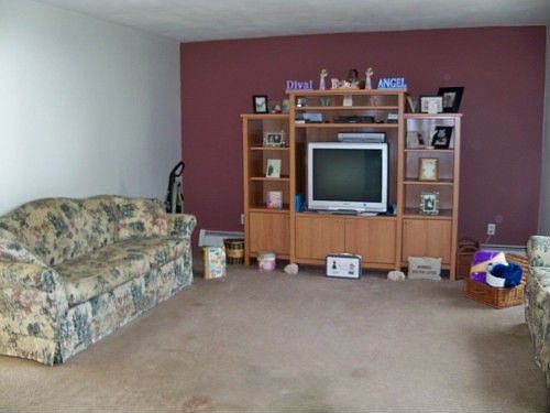 1st image of 52 Penn St