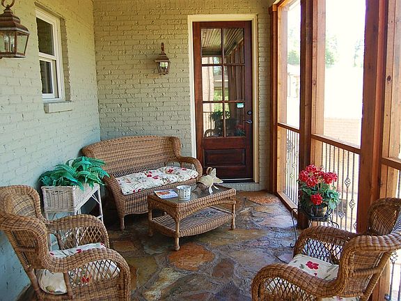 Screened Porch
