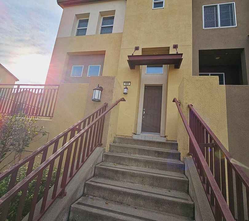 1st image of 908 Lake St