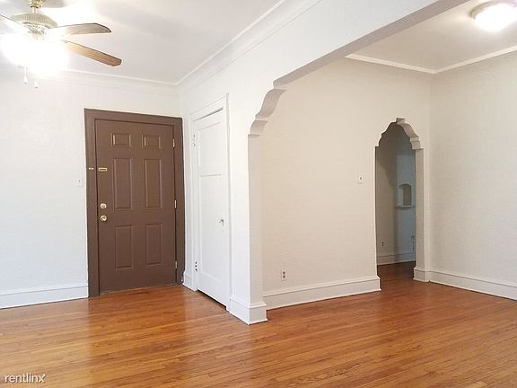 4th image of 235 E Townsend St APT 6
