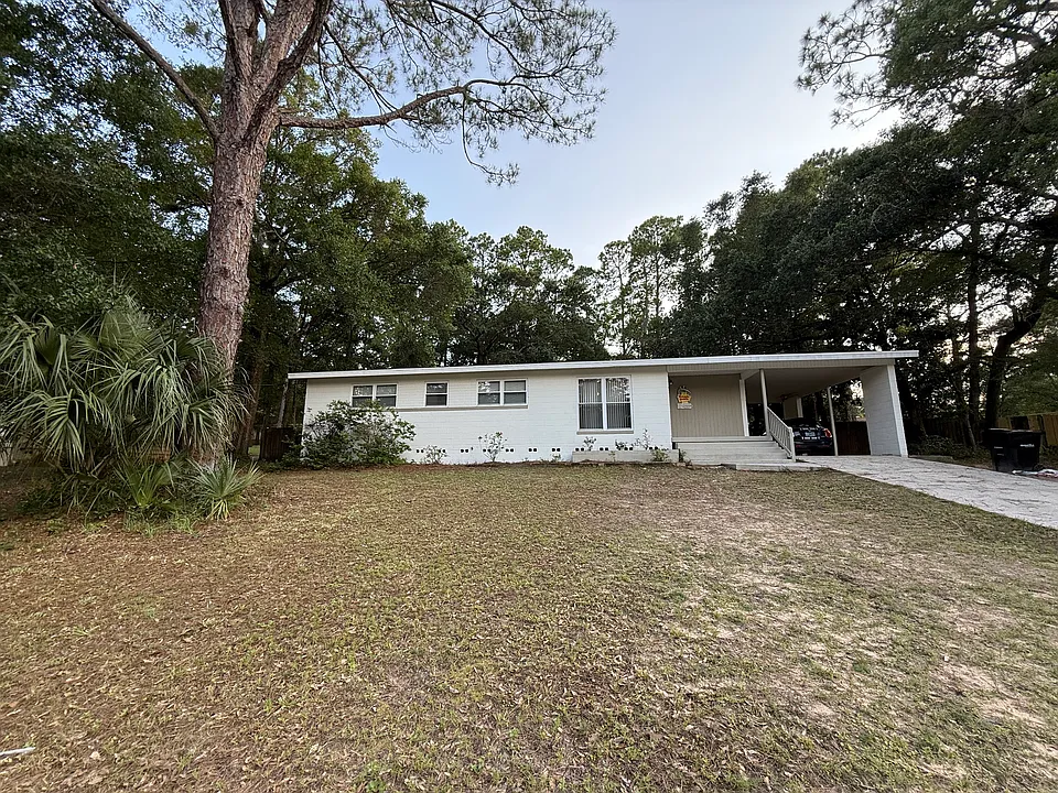 4977 Springhill Dr