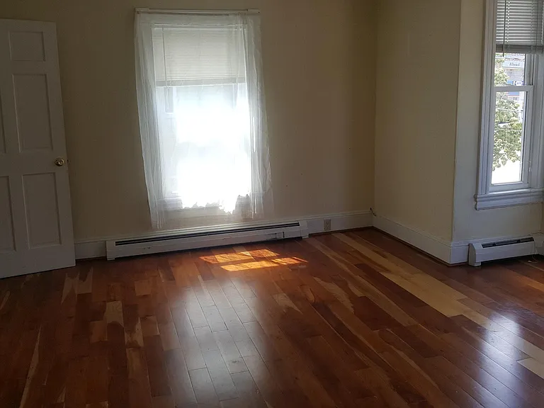 196 Park Ave #2 — Photo 10