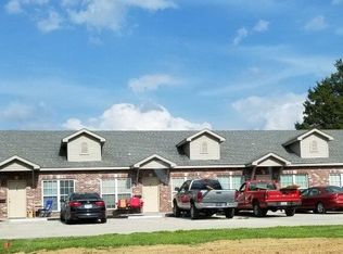 996 Osage Villa Ct, Villa Ridge, MO 63089