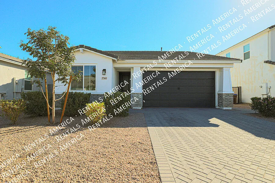 Beautiful 4 Bedroom Home in San Tan!! — Photo 2