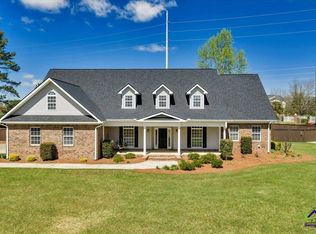 32 Willow Lake Dr, Warner Robins, GA 31093