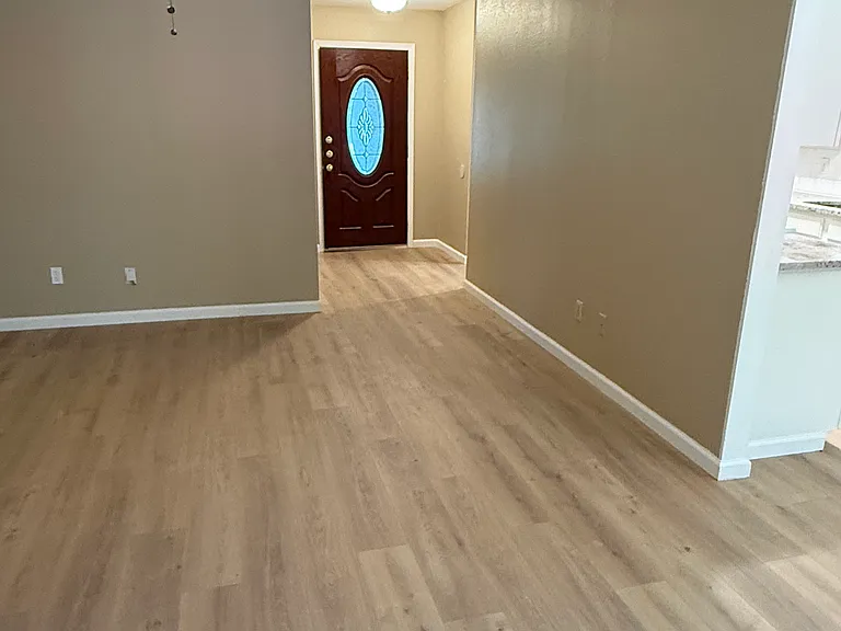 2704 Crownspoint Dr — Photo 15