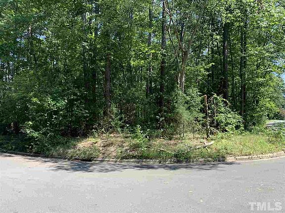 2nd image of 19 Highland Dr N