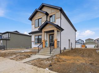 2307 160th St SW, Edmonton, AB T6W 2H1