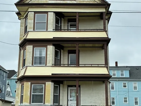 373 Bolton St, New Bedford, MA 02740