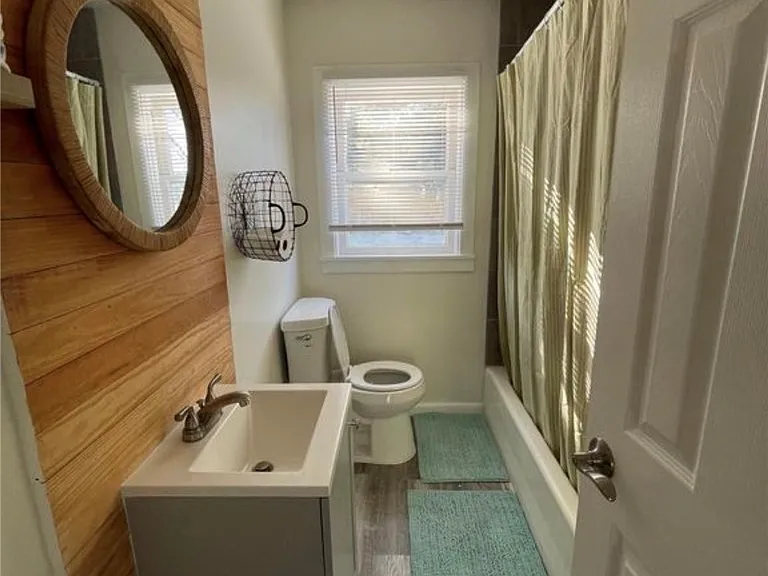 26900 N Riverside Dr — Photo 8