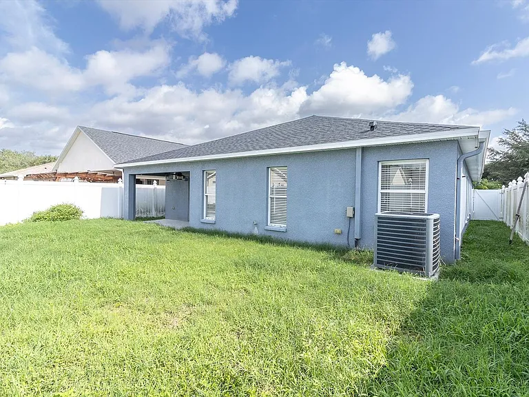3335 Clover Blossom Cir — Photo 22