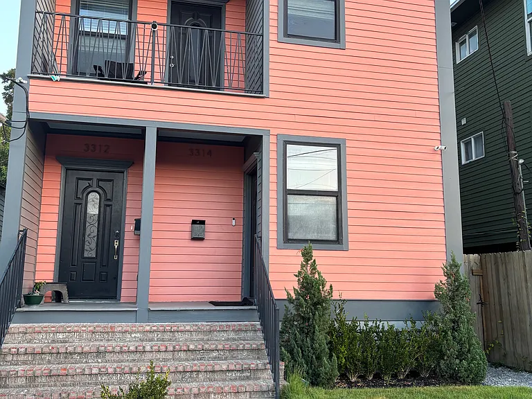 3314 Broadway St — Photo 2