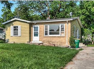 705 N 4th St, Indianola, IA 50125