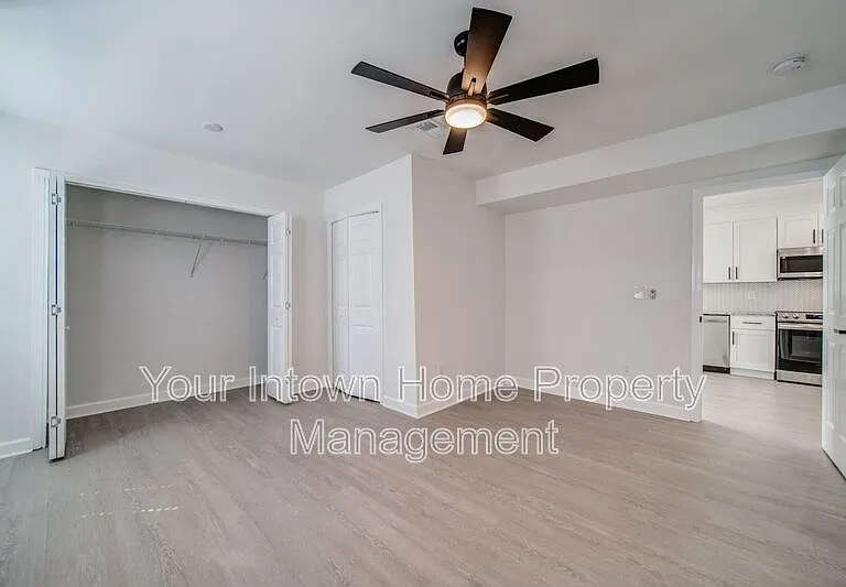 1047 Grant Way SE — Photo 16