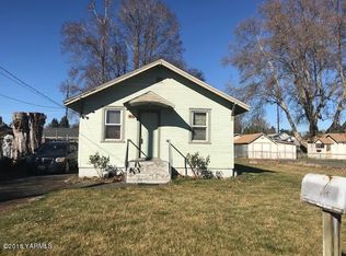 1406 S 15th Ave, Yakima, WA 98902