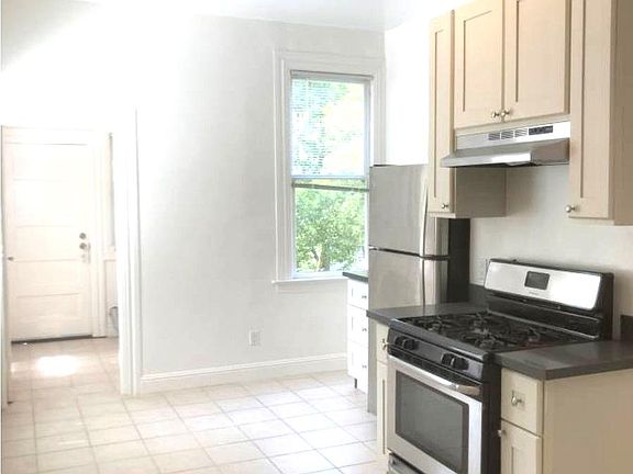 2nd image of 771 7th Ave