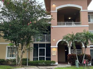 6556 Emerald Dunes Dr APT 101, Royal Palm Beach, FL 33411