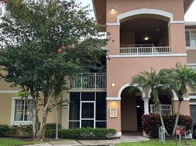 6556 Emerald Dunes Dr
