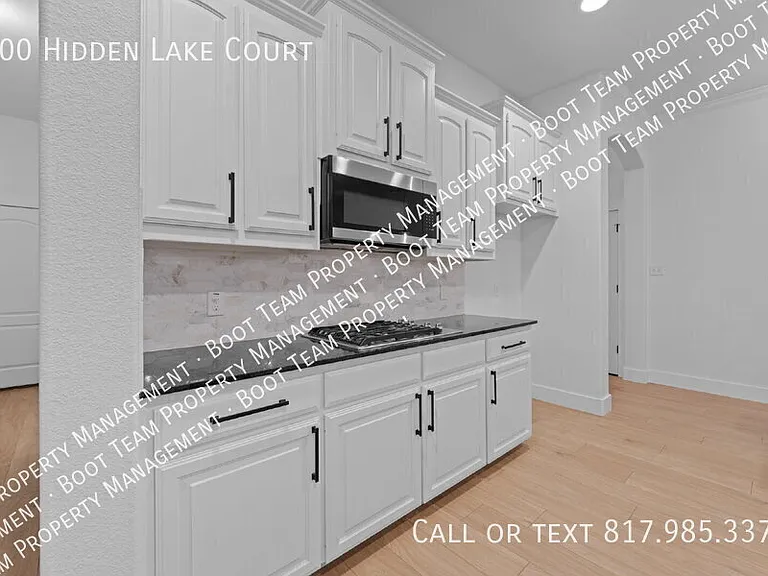 400 Hidden Lake Ct — Photo 28
