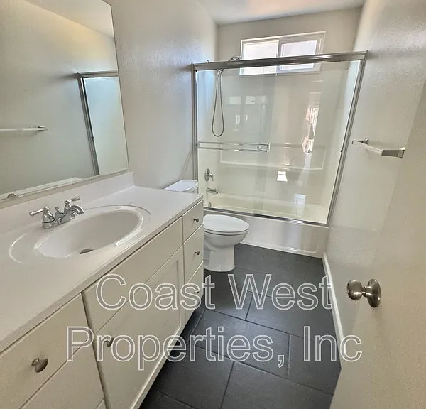 120 Phoebe St #2 — Photo 14