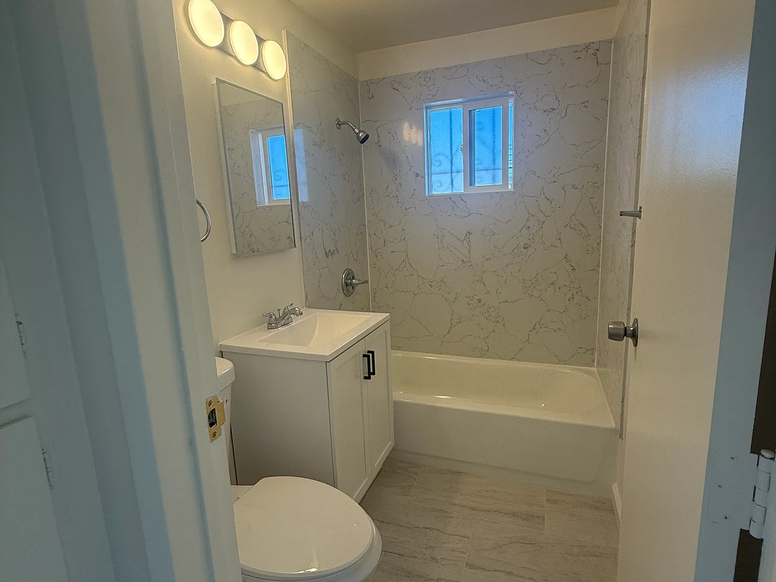 2 bed, 650 sqft, $2,250 — Photo 1