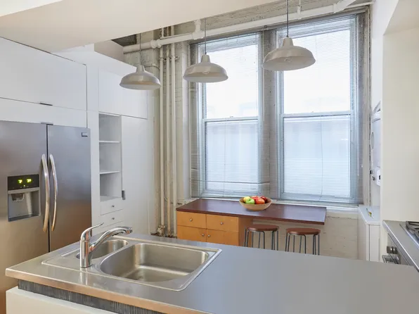 285 Lafayette Street image 4 of 11