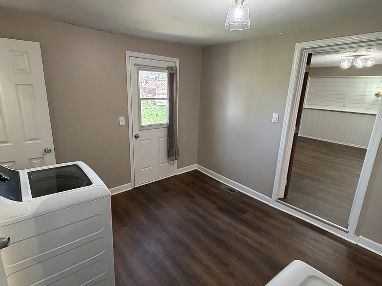 522 E Ward St — Photo 7