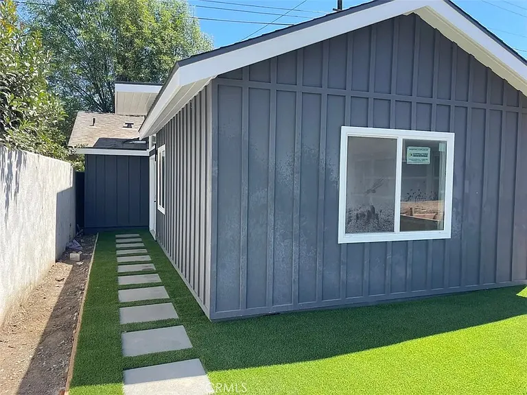 5834 Fallbrook Ave — Photo 1