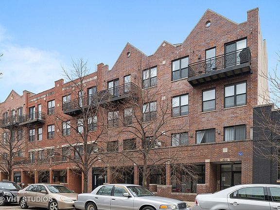 2nd image of 2522 N Willetts Ct APT 1S