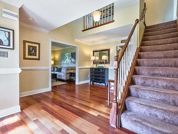 2nd image of 219 Lafayette Dr