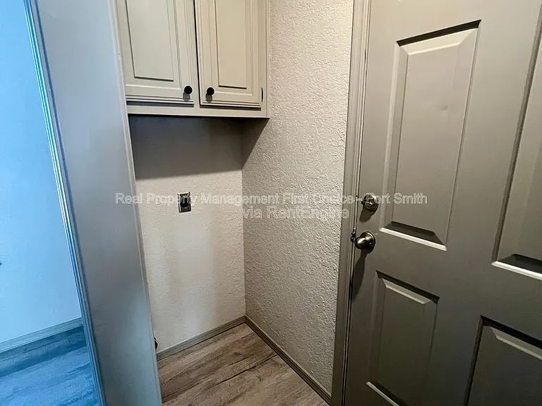 1709 Brooken Hill Dr — Photo 9